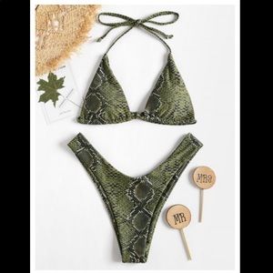 NWT Zaful Snakeskin Bikini L